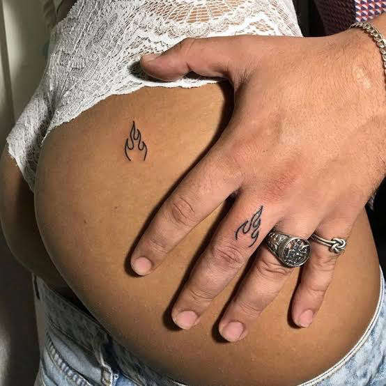 Video porno brasileiro de coroas Tatuagem na bunda fogo